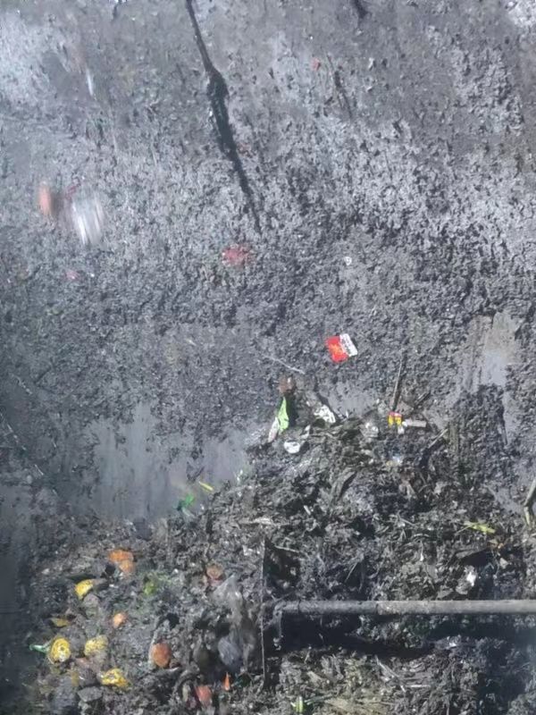 南岳污水池清理